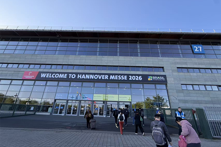 รายงานสดของผู้แสดงสินค้าที่ Hannover Messe